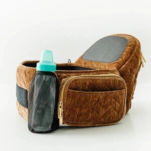 NWOT Tushbaby Hip Carrier in Sable